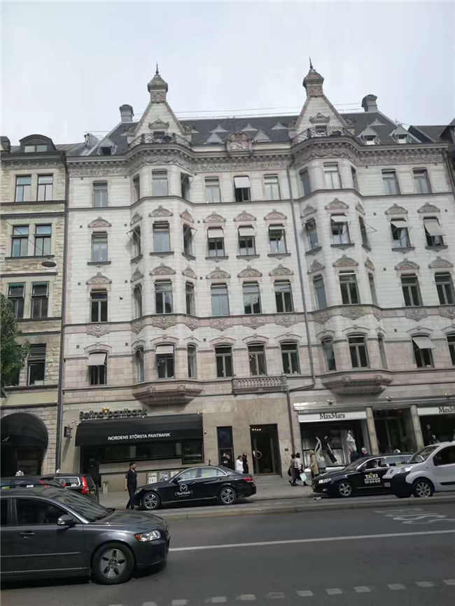 北歐+俄羅斯14日游集錦 沙尼亞首都塔林、諾貝爾文學(xué)研究院、天主教堂、王宮和皇家圖書(shū)館