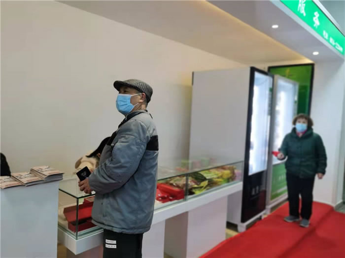 四川中青旅綿陽分社、綿陽市中旅假日旅行社、綿陽自來文化傳播有限公司24H自助售貨服務(wù)盛大開業(yè)