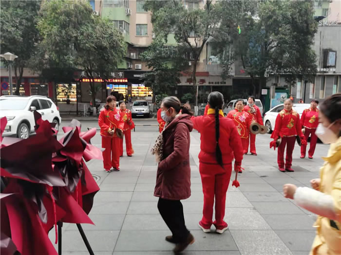 四川中青旅綿陽分社、綿陽市中旅假日旅行社、綿陽自來文化傳播有限公司24H自助售貨服務(wù)盛大開業(yè)