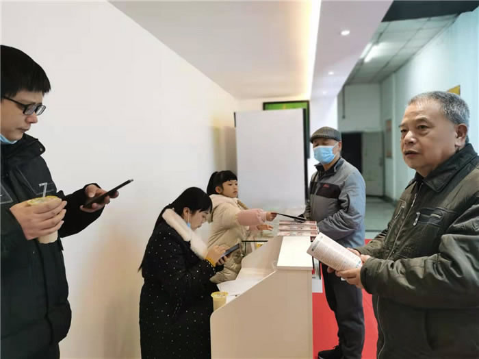 四川中青旅綿陽分社、綿陽市中旅假日旅行社、綿陽自來文化傳播有限公司24H自助售貨服務(wù)盛大開業(yè)