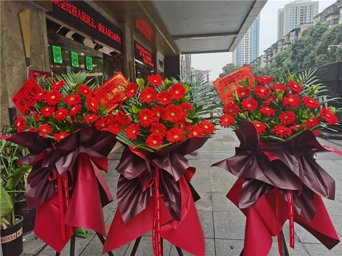 四川中青旅綿陽分社、綿陽市中旅假日旅行社、綿陽自來文化傳播有限公司24H自助售貨服務(wù)盛大開業(yè)