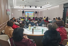 綿陽(yáng)中旅假日旅行社舉行長(zhǎng)江山峽紅葉精彩品鑒會(huì)